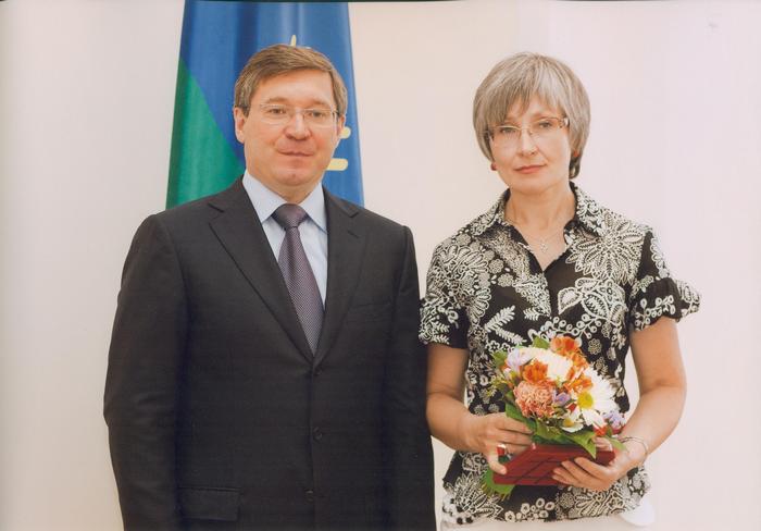Шиманская Татьяна Николаевна с губернатором.jpg